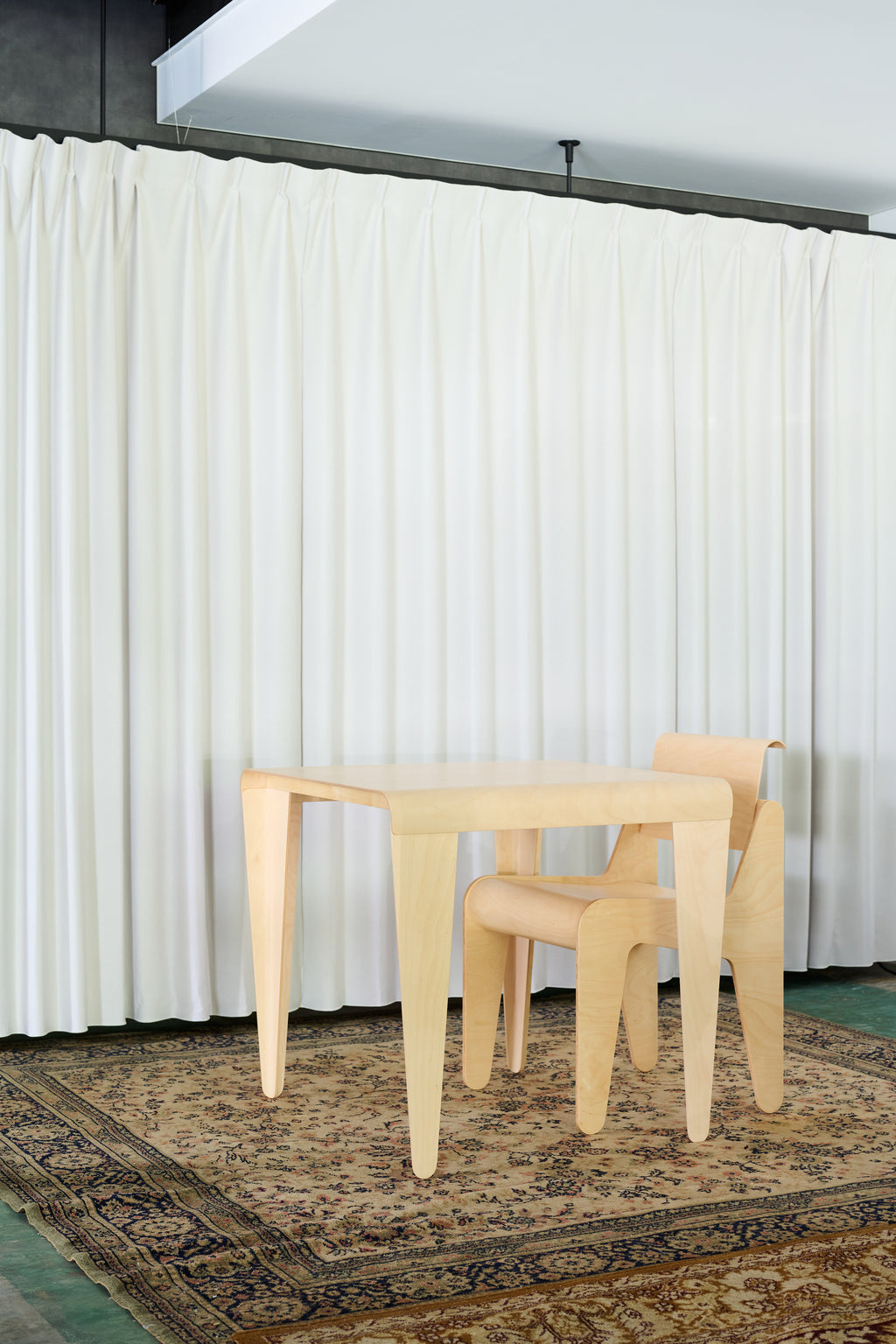 Isokon Dining Table