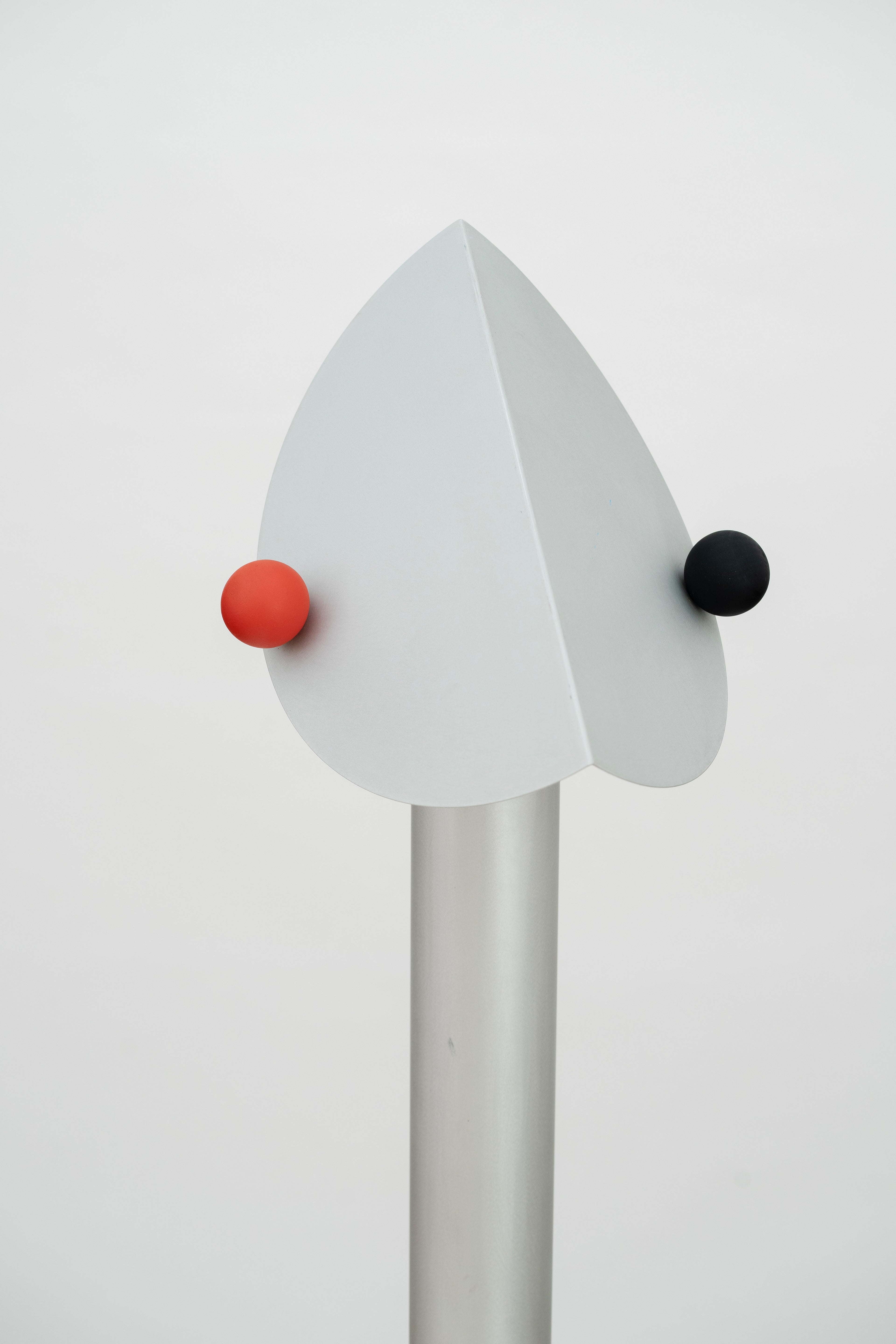Nem_Not So Tall Lamp With Balls