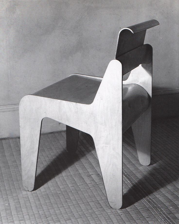CUT_OUT_CHAIR