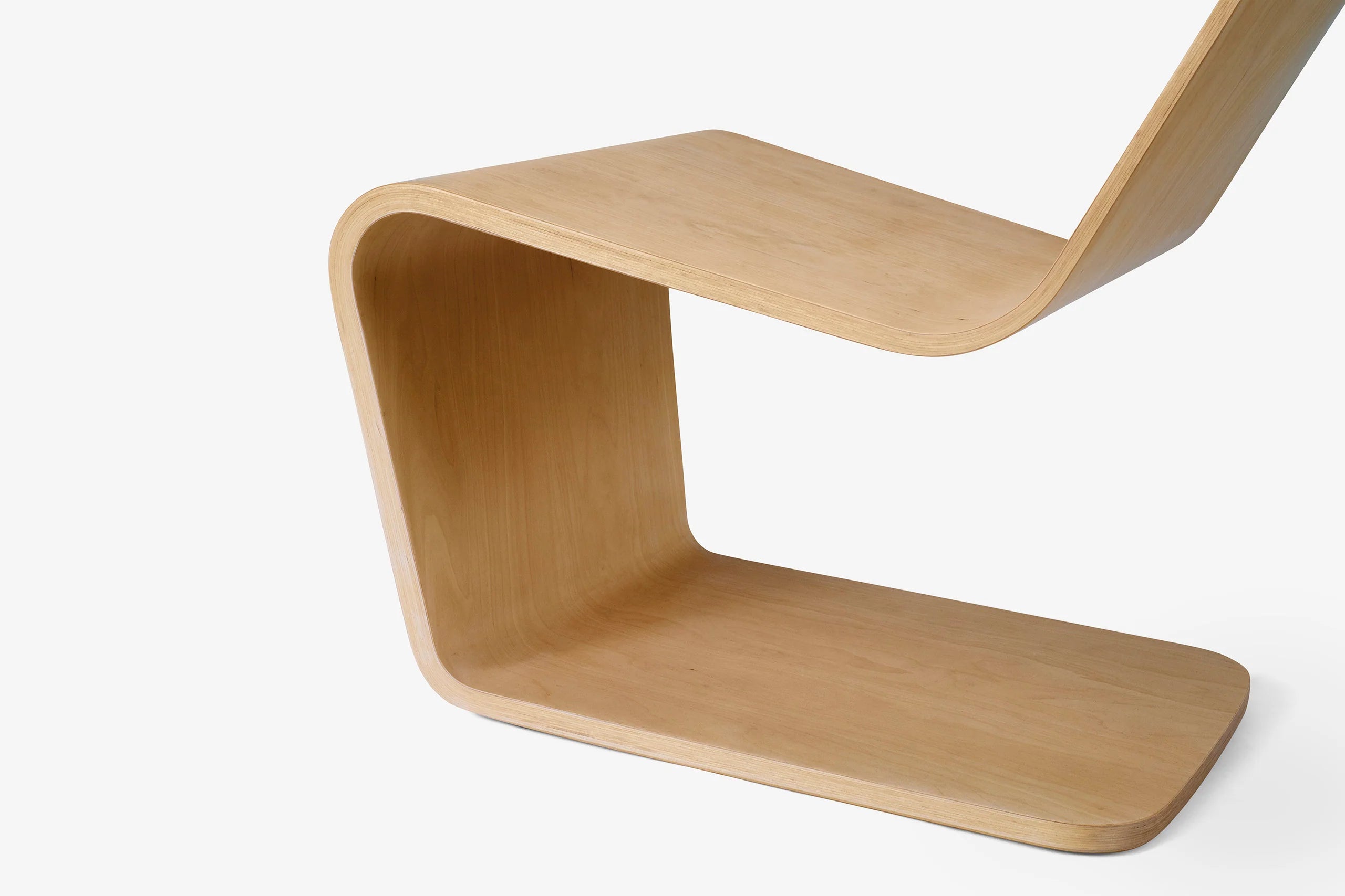Iso_Lounge Chair